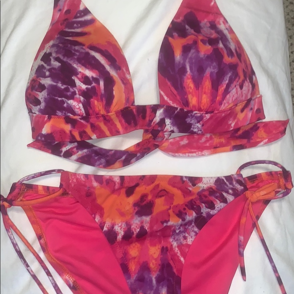 Victoria Secret tie dye ( push up) bathing suit
